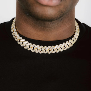 Collier chaîne plaqué or 18 carats pour homme, style hip-hop, avec diamants taille baguette - Product Image 1