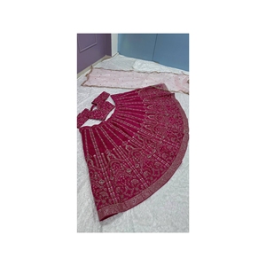 Lehenga de diseñador de primera calidad, confeccionada en rica tela de seda slub, bellamente adornada con elegantes detalles de Dori, lentejuelas e intrincados adornos. - Product Image 6