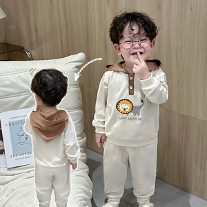 เสื้อผ้าเด็กสไตล์เกาหลีคุณภาพสูง ชุดฮู้ดดี้ผ้าฝ้ายพิมพ์ลายการ์ตูน สวมใส่สบาย แฟชั่นสำหรับเด็กผู้ชายวัยเตาะแตะ - Product Image 1
