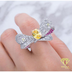 Bague de déclaration en argent sterling 925 avec diamant de laboratoire et pierres d'appoint pour les détaillants de bijoux (vente en gros) - Product Image 1