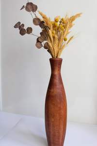 Jarrón de Flores de Madera de Diseño Moderno para Exhibición en Estantes del Hogar con Acabado de Textura Rica y Detalles Artísticos Hechos a Mano - Product Image 3