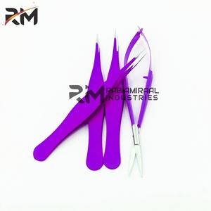 Pince à épiler pour sourcils RMI Purple Powder Color et Silver Pointed Tip, en acier inoxydable, durable, style moderne - Product Image 5