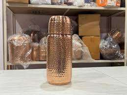 Botella de Agua de Cobre para Meditación y Retiro, Botella para Beber en Centros Espirituales, Campamentos de Yoga y Retiros de Bienestar - Product Image 4