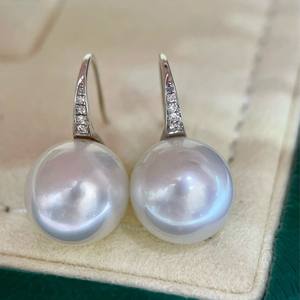 Fabricant en gros de bijoux français haut de gamme, boucles d'oreilles en perles naturelles de 10 à 11 mm avec boîte cadeau complète assortie - Product Image 1