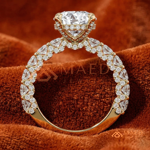 Anillo de Moissanita con Racimo Redondo para Mujer, Tono Dorado, Joyería de Compromiso y Aniversario, Estilo Elegante para Uso Diario - Product Image 4