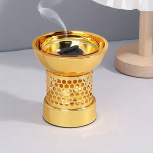Brûleur à Bakhoor de Luxe Doré Orné avec Base en Treillis Nid d'Abeille et Couvercle Décoratif pour une Parfumerie d'Ambiance Élégante et un Diffuseur d'Arômes - Product Image 3