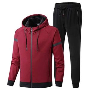 Vêtements de sport de qualité supérieure Survêtement Vente en gros Logo personnalisé Design Full Zip Dernier modèle Vêtements de sport Survêtement pour hommes - Product Image 2