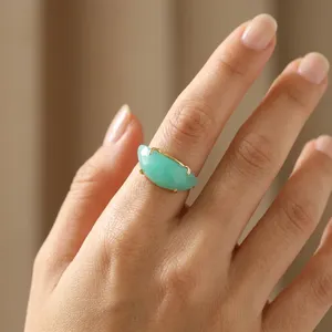 Bague manchette fantaisie plaquée or 18 carats avec pierre gemme œil de chat calcédoine, la plus vendue, de haute qualité, minimaliste, vente en gros, bijoux fantaisie - Product Image 4