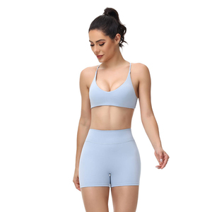 Conjunto de Yoga Azul Claro, Top Corto con Tirantes Finos y Cuello Redondo, Pantalones Cortos de Cintura Alta, Ropa Deportiva Transpirable sin Costuras de 2 Piezas - Product Image 4