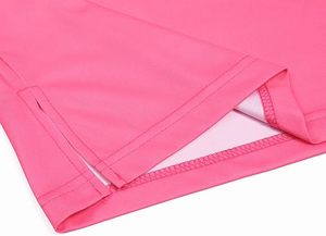 Camiseta Deportiva Rosa de Manga Corta con Rayas Negras en las Mangas, Material Ligero de Poliéster - Product Image 3