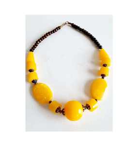 Collier en résine personnalisable, pendentif carré à motif artistique unique, design artisanal exclusif - Product Image 2