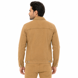 Veste en jean pour homme, en denim durable, coupe confortable et style intemporel, conçue pour les tenues décontractées quotidiennes, le streetwear et les voyages. - Product Image 3