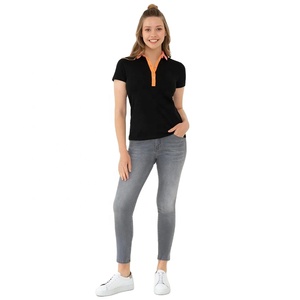 T-shirt décontracté pour femme en tissu toile 100 % coton, séchage rapide et respirant, avec combinaisons de couleurs modernes - Product Image 1