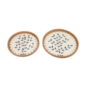 Elegante Bandeja Redonda de Ratán con Incrustaciones de Madreperla en Forma de Hoja, Marco Natural Tejido a Mano, Bandeja Decorativa Sofisticada - Product Image 2