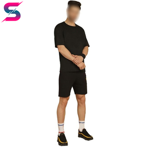 ชุดเสื้อยืดคอกลมสีพื้นและกางเกงขาสั้นสีดำสำหรับผู้ชาย ใส่สบาย ระบายอากาศได้ดี ซักเครื่องได้ ทนทาน น้ำหนักเบา เหมาะสำหรับฤดูร้อน สไตล์ลำลอง - Product Image 5