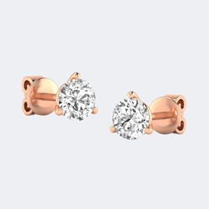 Boucles d'oreilles clous en diamant de laboratoire taille brillant rond 2.00CTW, or 14K, DEF VVS VS, sertissage 3 griffes, style Martini classique, bijoux solitaires - Product Image 3