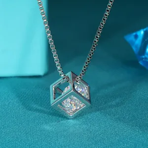 Collar con Colgante de Diamante Redondo Flotante en Oro Blanco, Diseño Geométrico Moderno, Joyería de Lujo Minimalista para Regalo - Product Image 2