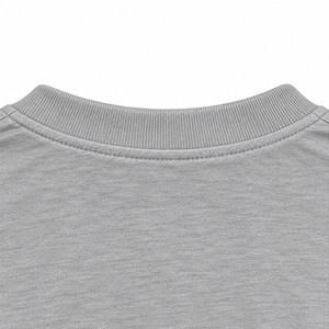 T-shirt à manches courtes pour homme, gris, col rond, avec logo Sigma brodé en chenille bleu royal et bordure contrastée sur les manches - Product Image 5