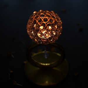 Décoration d'intérieur Bougeoir en verre doré Support de bougie en métal argenté Cristal pour table de mariage au prix d'usine - Product Image 5