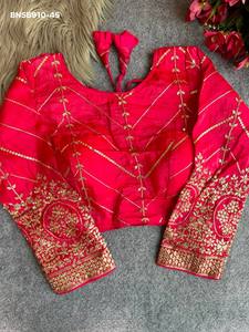 Collection de blouses en soie fantaisie lourde avec broderie dorée et manches 3/4, achat en ligne, Inde, vente en gros - Product Image 3