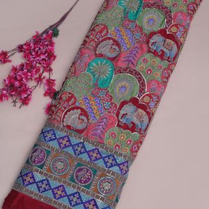 Tissu Crêpe Léger Paisley Rouge Cramoisi Riche avec Broderie de Paillettes, 54 Pouces, pour Kurti Anarkali - Product Image 1