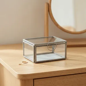 Boîte à bijoux en fer et verre au design artisanal, finition grise, boîte à bijoux décorative, organisateur, rangement pour table de toilette - Product Image 1
