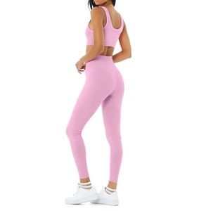 Ensemble de yoga premium pour femmes, leggings à séchage rapide avec soutien-gorge racerback pour vêtements de sport OEM ODM - Product Image 3