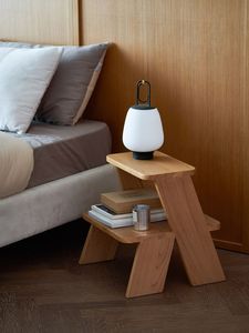 Mesa de Noche Rectangular Moderna de Roble, Mesa Auxiliar de Dos Niveles con Almacenamiento para Dormitorio u Hotel - Product Image 1