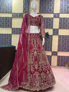 Vestido de fiesta vintage LAHENGA CHOLI DUPATTA con bordado de mariposas y lentejuelas, largo hasta el suelo - Product Image 2