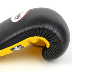 ถุงมือคิกบ็อกซิ่งมวยไทยคู่แฝด หนังวัวแท้คุณภาพพรีเมียม แบบผูกเชือก สำหรับฝึกซ้อม ปิดนิ้วเต็มรูปแบบ สำหรับทุกเพศ - Product Image 6
