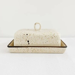 Pot à beurre en céramique émaillée mouchetée avec couvercle à anse, plateau rectangulaire profond, rangement durable pour beurre de cuisine, style rustique campagnard - Product Image 1
