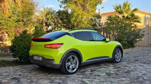 Gen Es Is G V 60 Coupé Performance AWD, Auto Eléctrico de Litio con Asientos de Cuero, Llantas R16, Motor Único, Cámara Trasera - Product Image 4