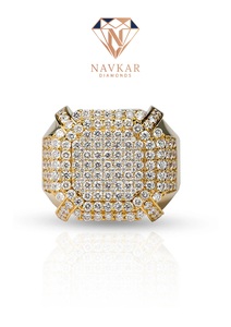 Bague de mariage en moissanite VVS1 plaquée or blanc 18 carats, disponible au prix export - Offre spéciale - Product Image 3