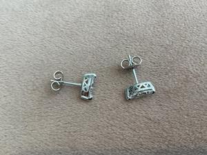 Best Selling Natural Diamond <b>Stud</b> <b>Earrings</b> <b>for</b> <b>Women</b> 18K White Gold Certified Diamond <b>Earrings</b> <b>for</b> Daily Wear Available <b>for</b> Sale - Product Image 2