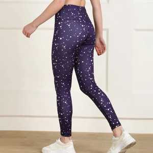 Leggings de cintura alta con estampado de estrellas, pantalones de yoga de punto elásticos deportivos para mujer, pantalones de yoga con estampado morado para todas las estaciones - Product Image 3