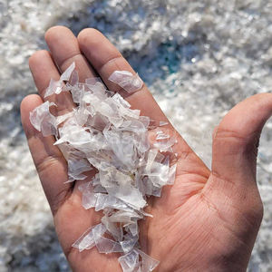 Flocons de PET 100 % recyclé de qualité supérieure (Transparent + Bleu) Grade Export avec faible teneur en PVC et humidité contrôlée pour le moulage par injection et l'emballage - Product Image 3