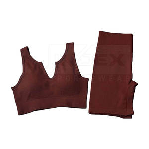 Ensemble de yoga côtelé bordeaux pour femme, haut court dos nageur à col en V et leggings taille haute longueur genou, 2 pièces, couleur unie, tenue de sport - Product Image 1
