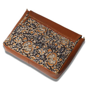 Bolso Bandolera de Cuero Genuino con Solapa Estampada, Bolso para Portátil, Gran Capacidad, Ligero, para Viajes y Uso Diario - Product Image 4