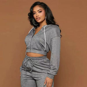 Ensemble de survêtement deux pièces pour femme : Sweat-shirt court zippé personnalisé et pantalon de survêtement large à coupe droite - Product Image 6