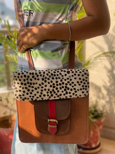 Bandolera de piel reciclada para mujer, bolso de hombro de Color rechoncho con estampado Animal, dos en uno, mochila - Product Image 2