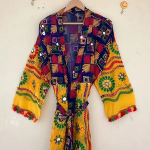 Bata Kimono con Estampado Artesanal, Diseño Único, para Boda o Uso Nocturno, 100% Algodón, Cuello en V, Cintura Elástica, Patrón de Dibujos Animados de Verano, Largo Completo - Product Image 1