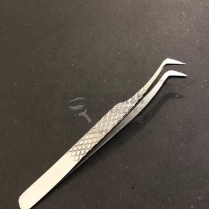 Pince à épiler de haute qualité pour extensions de cils volume russe en L, marque privée personnalisée, en acier inoxydable à faible tension - Product Image 4