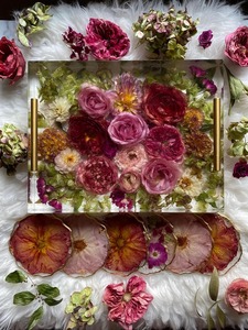 Bandeja de Servir de Resina Hecha a Mano, Duradera y Más Vendida, con Diseño Floral Pintado a Mano, Diseño Cuadrado Tradicional, para Comida, Té, Café, Bodas - Product Image 3
