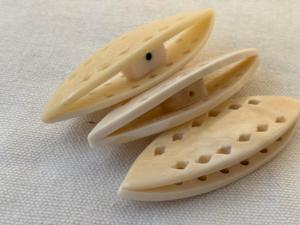Premium hand carved bone tatting shuttles Smooth durable and perfect for intricate lacework Inquire now for bulk wholesale - Product Image 2