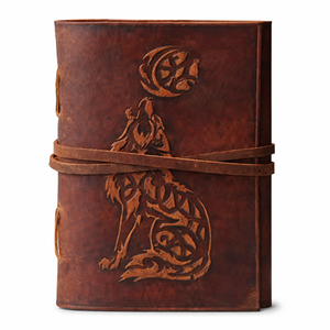 Diario de cuero vintage con relieve de lobo, papel hecho a mano con borde deshilachado, páginas sin rayas, cuaderno de sombras, cuaderno de bocetos, álbum de recortes, regalo de costura - Product Image 1