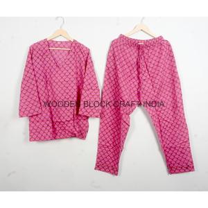 Conjunto de Pijama Elegante y Modesto de Manga Larga con Cuello en V 100% Algodón para Mujer, Ecológico, Suave y Transpirable para Verano - Product Image 4