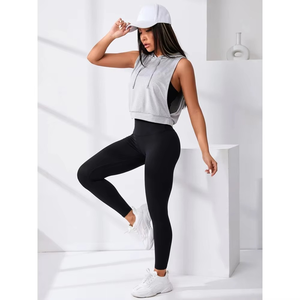 Haut court à capuche pour femme, idéal pour le sport et la gym, en Spandex/Coton respirant et écologique, personnalisable OEM, avec cordon de serrage et motif lettres, style décontracté - Product Image 1