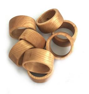 Porte-serviettes en bois au style unique, décoration de fête de mariage, anneau à serviettes en papier, aspect royal, anneau à serviettes en bois naturel poli - Product Image 6