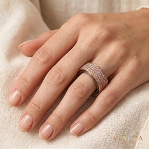 แหวนมอสซาไนต์สีชมพูประดับเพชรเต็มวง พร้อมตัวป้องกัน ทำจากเงินแท้ 925 เครื่องประดับหรูหรา - Product Image 1