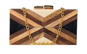 Pochette de soirée de luxe artisanale en résine et bois incrusté, légère, pour la Saint-Valentin, artisanat en bois - Product Image 4